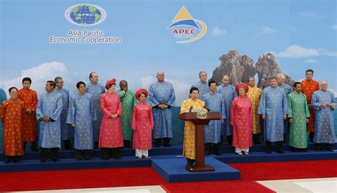 The Asia Pacific Economic Cooperation (APEC) Summit: A Catalyst for Vietnamese Fashion and the Rise of Designer Gong Lieu