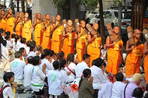  Kralaasin kapina: Kun Siam oli jakautunut ja buddhalaiset taistelivat keskenään